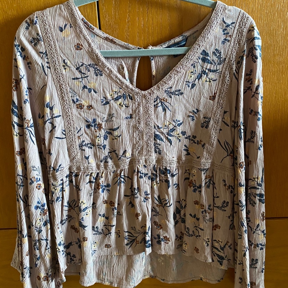 Floral long sleeve blouse